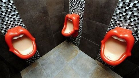 Meike van Schijnde - mouth urinal